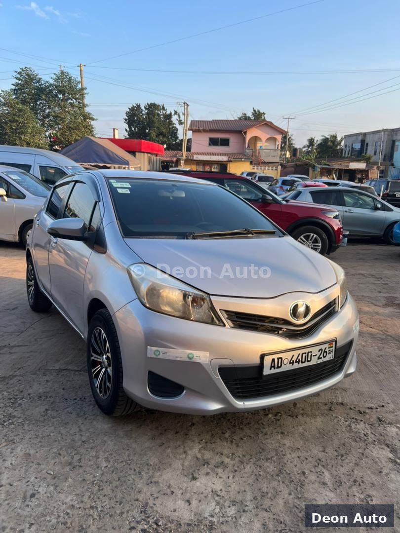 2013 Toyota Vitz