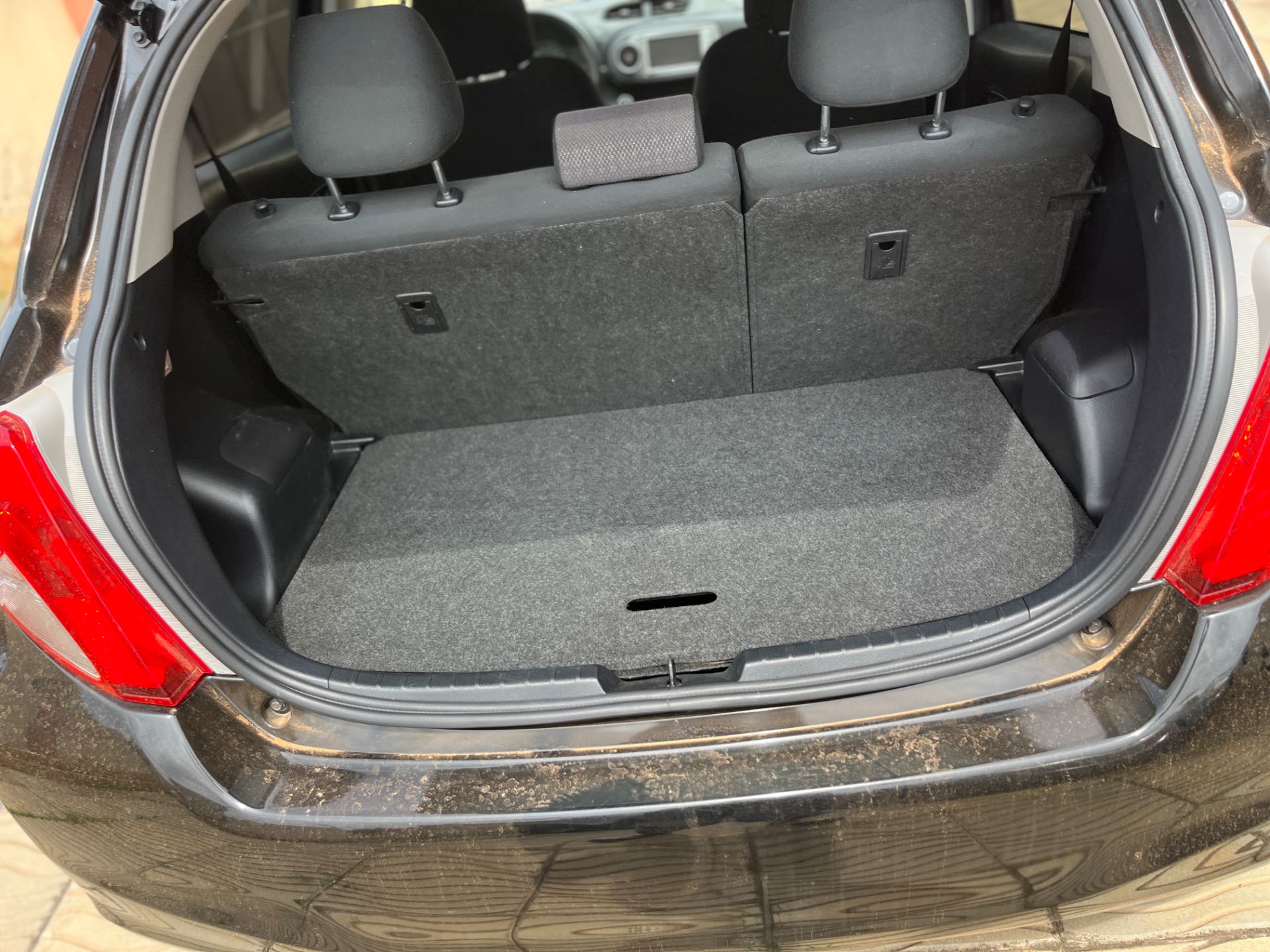 2013 Toyota Vitz 