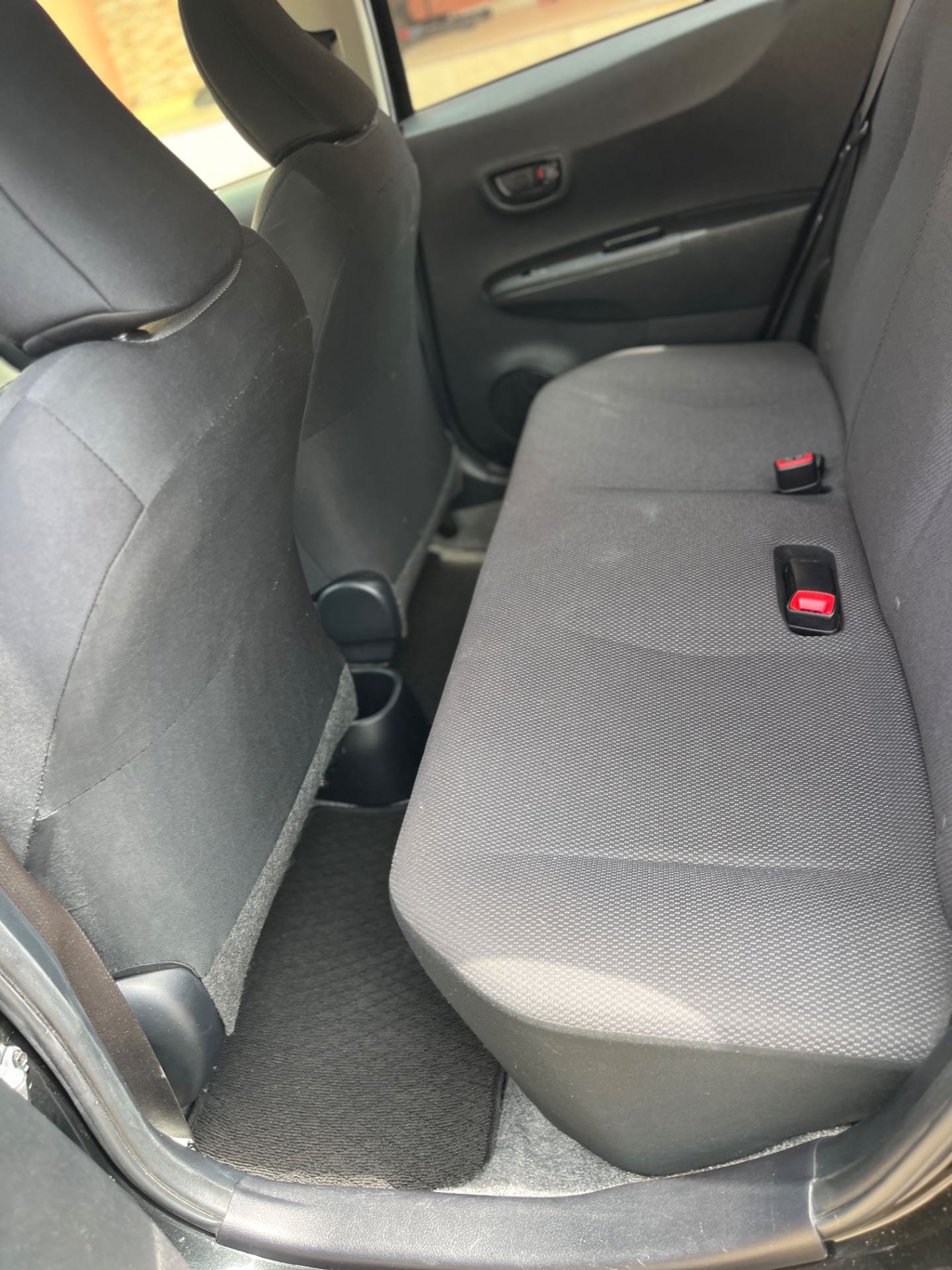 2013 Toyota Vitz 