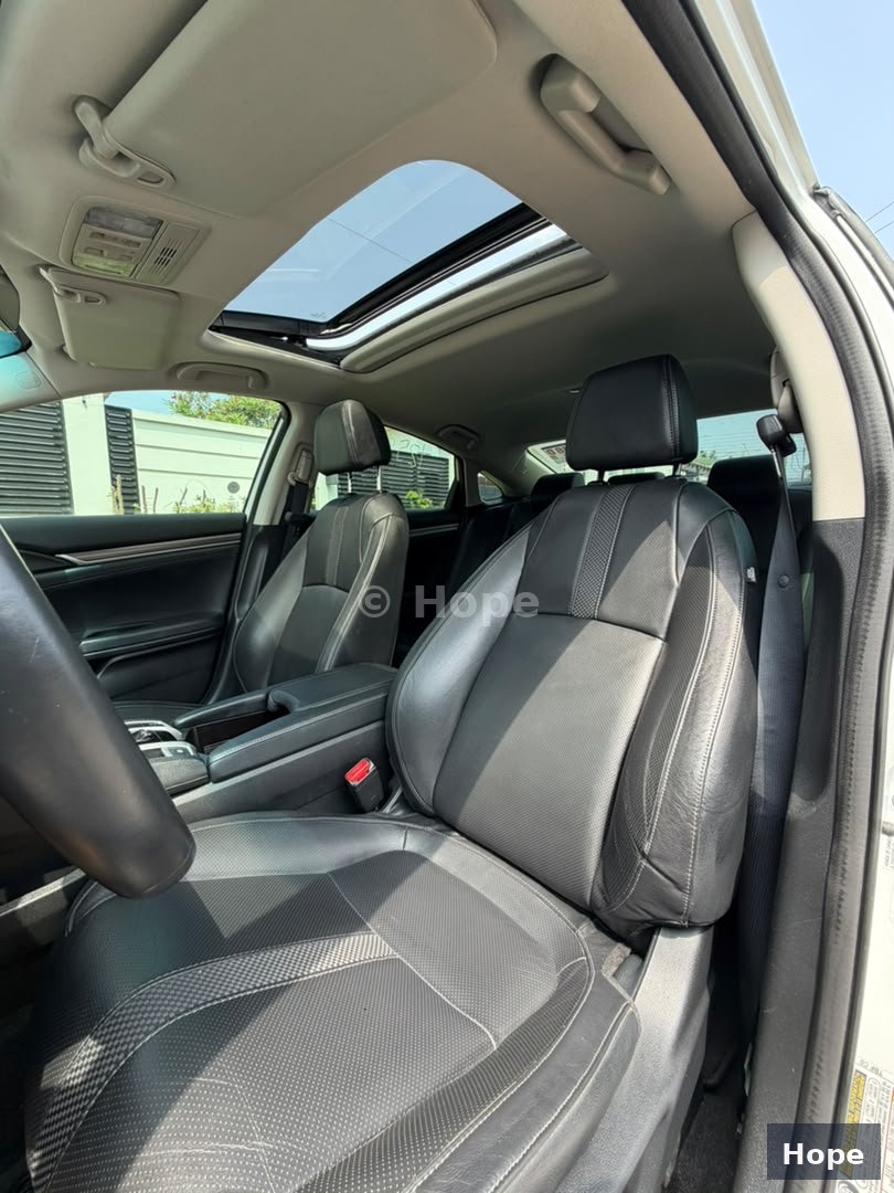 2019 Honda Civic Touring