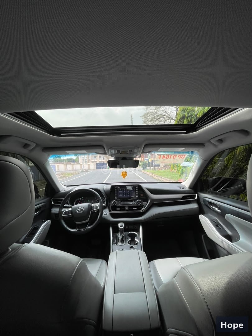 2023 Toyota Highlander XLE AWD